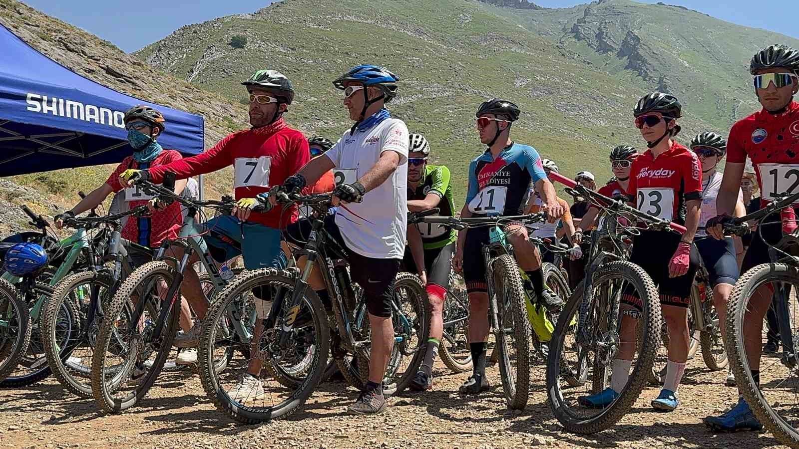 Hakkaride ’5. Fotosafari ve Doğa Sporları Festivali’ coşkuyla devam ediyor