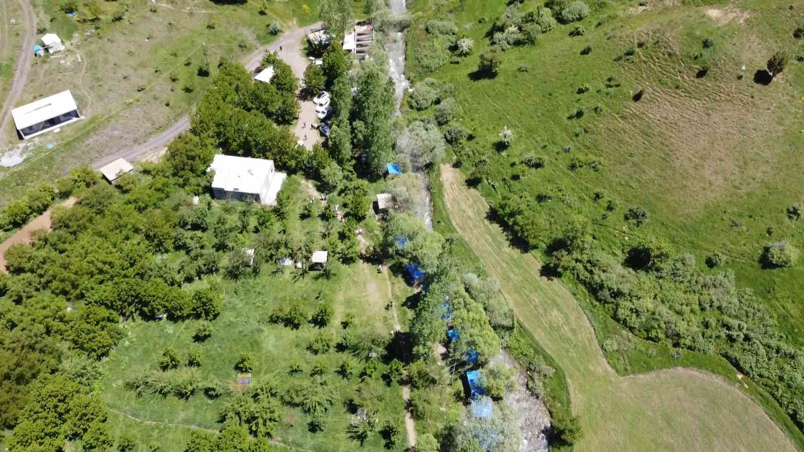 Havaların ısınmasıyla birlikte mesire  alanları doldu