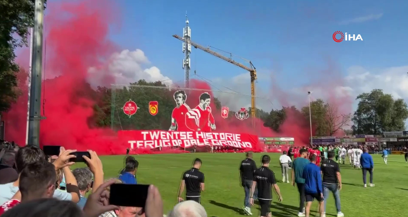 Hollanda’da hazırlık maçına tribün kazası engeli