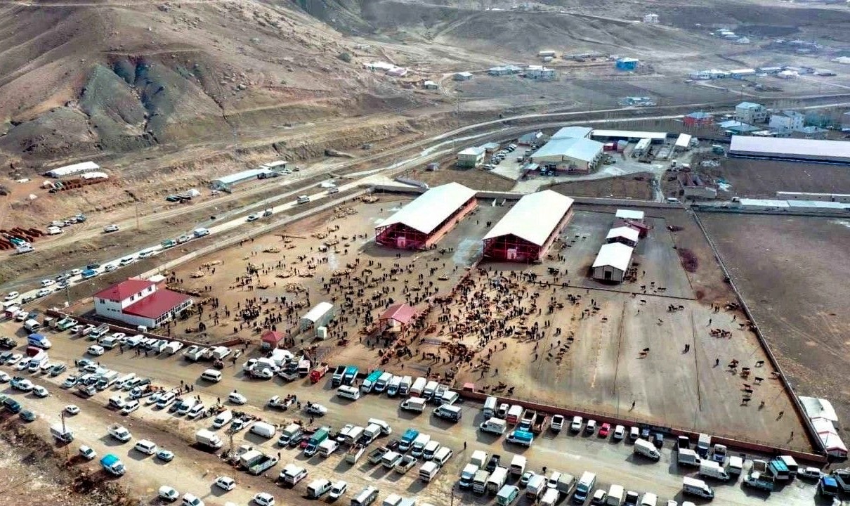 Van’da kurban satış ve kesim yerleri belirlendi