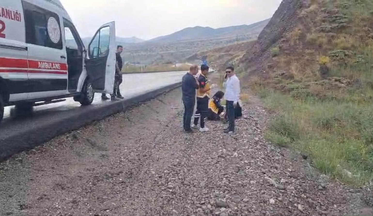 Sürücüsünün kontrolünden çıkan otomobil takla attı: 3 yaralı