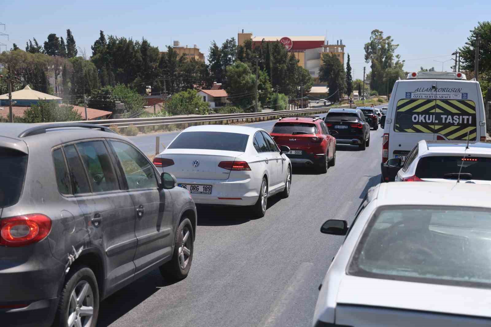 Turizm yollarında yoğunluk sürüyor