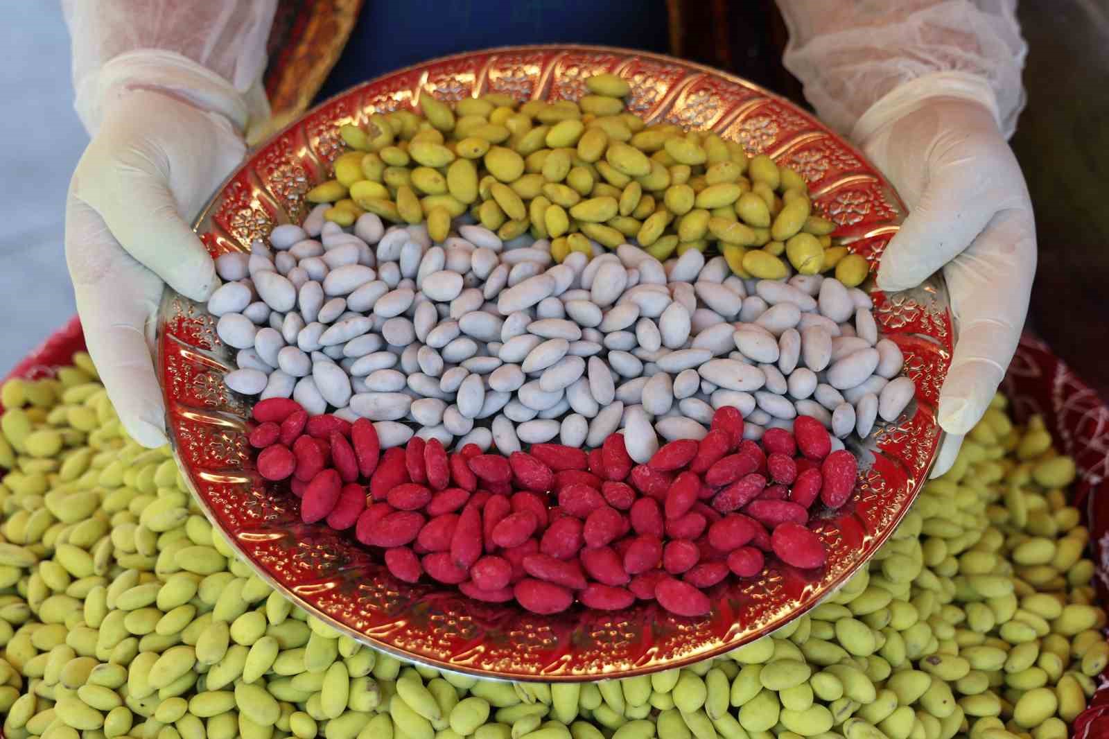 Vişneli badem şekerinin ardından limonlusu yapıldı