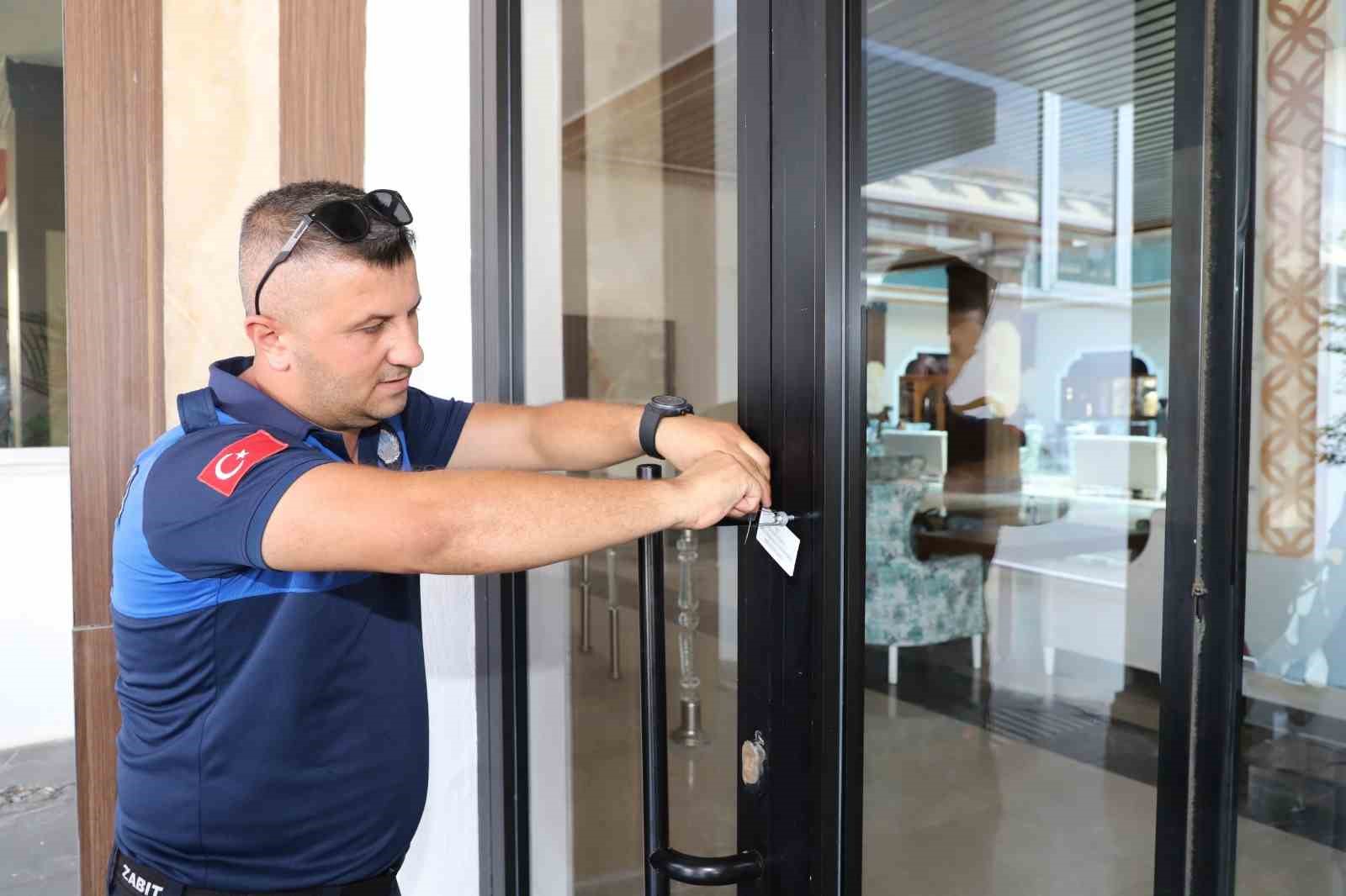 Kaçak otel 72. kez mühürlendi