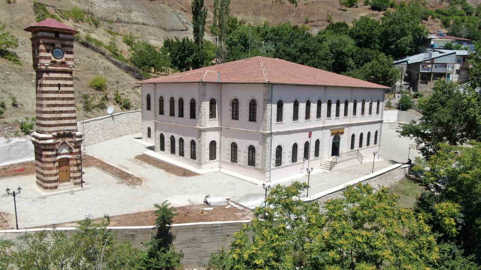 II. Abdülhamid’in tahta çıkışına özel yapılmıştı: Bölgede sadece o ayakta kaldı