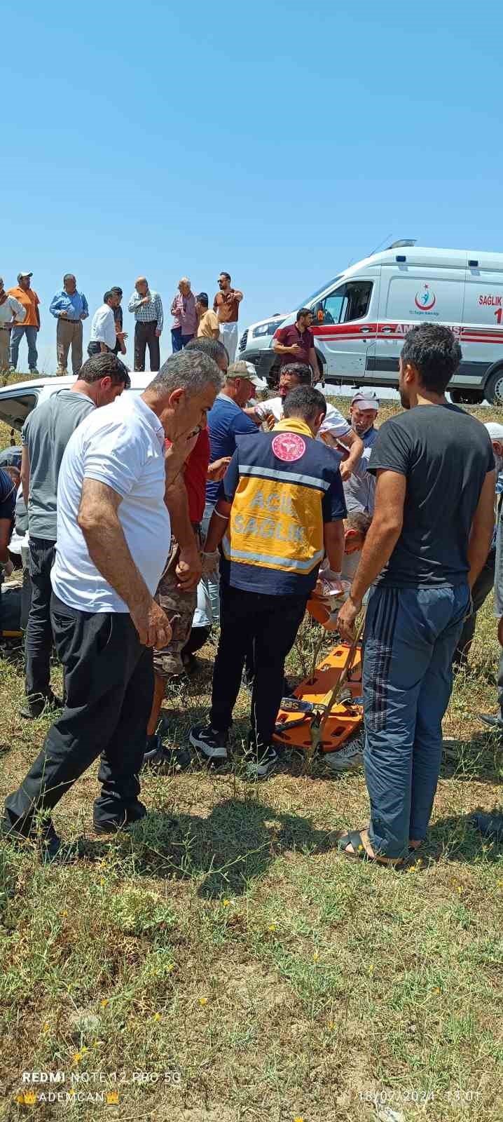 Muş’ta 2 otomobil çarpıştı; 4 kişi yaralandı