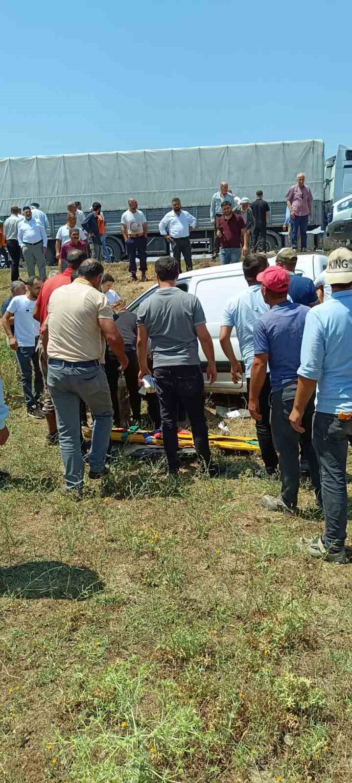Muş’ta 2 otomobil çarpıştı; 4 kişi yaralandı
