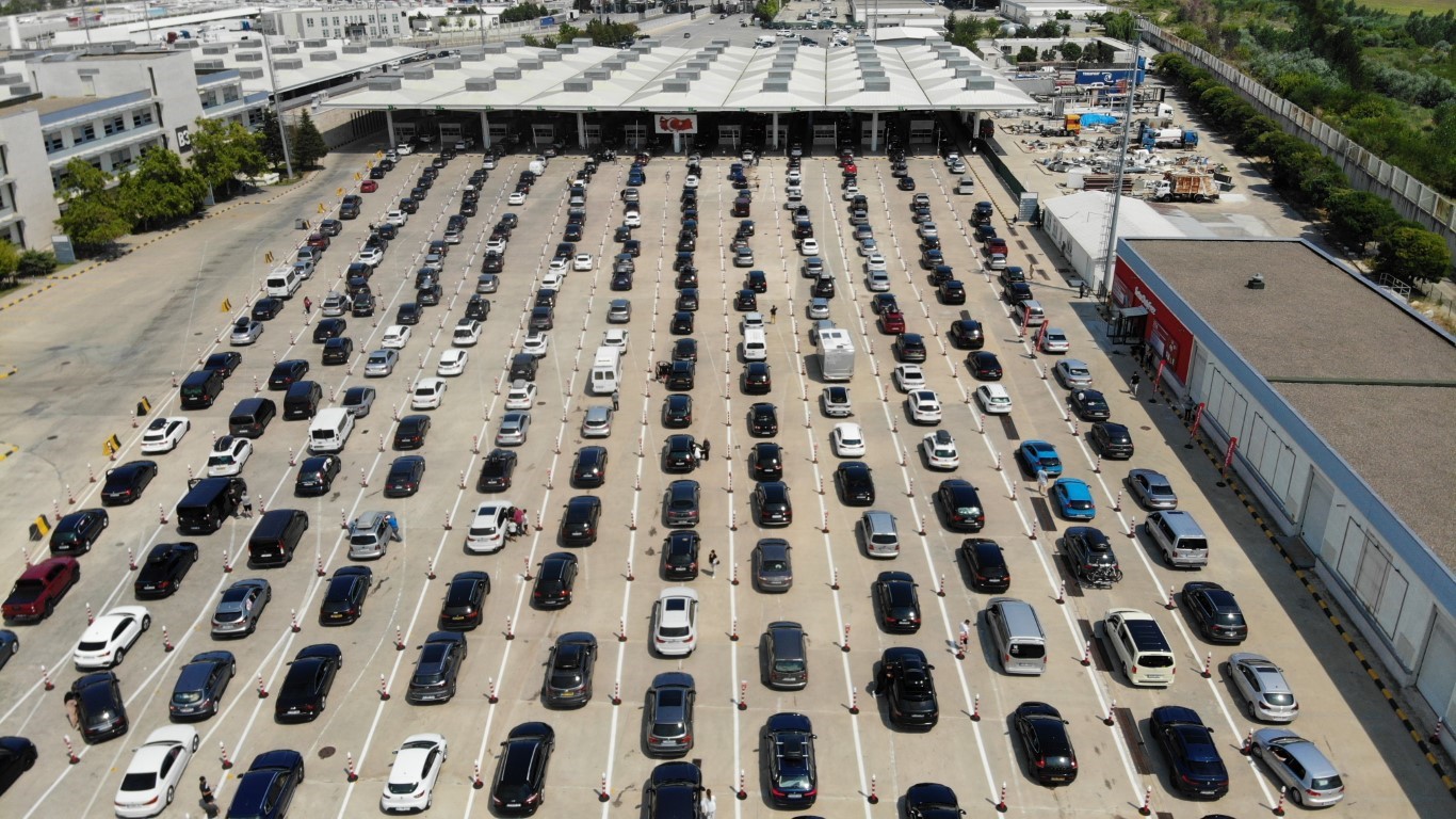 Kapıkule’de yolcu ve araç girişinde rekor