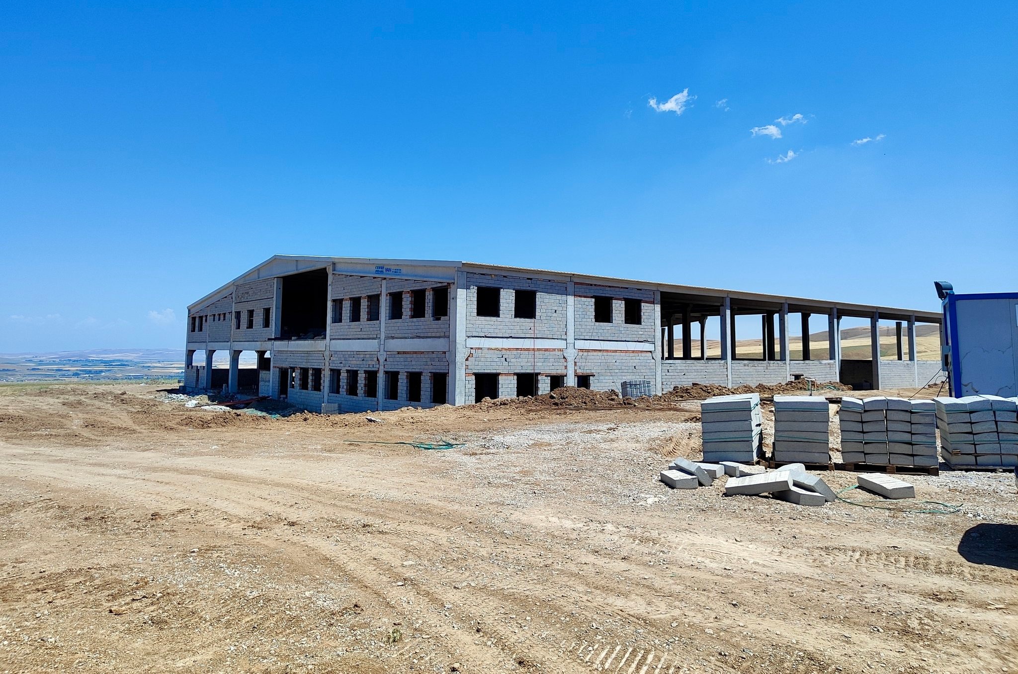 Van’da 50 bin kişiye istidam sağlayacak fabrikada sona doğru