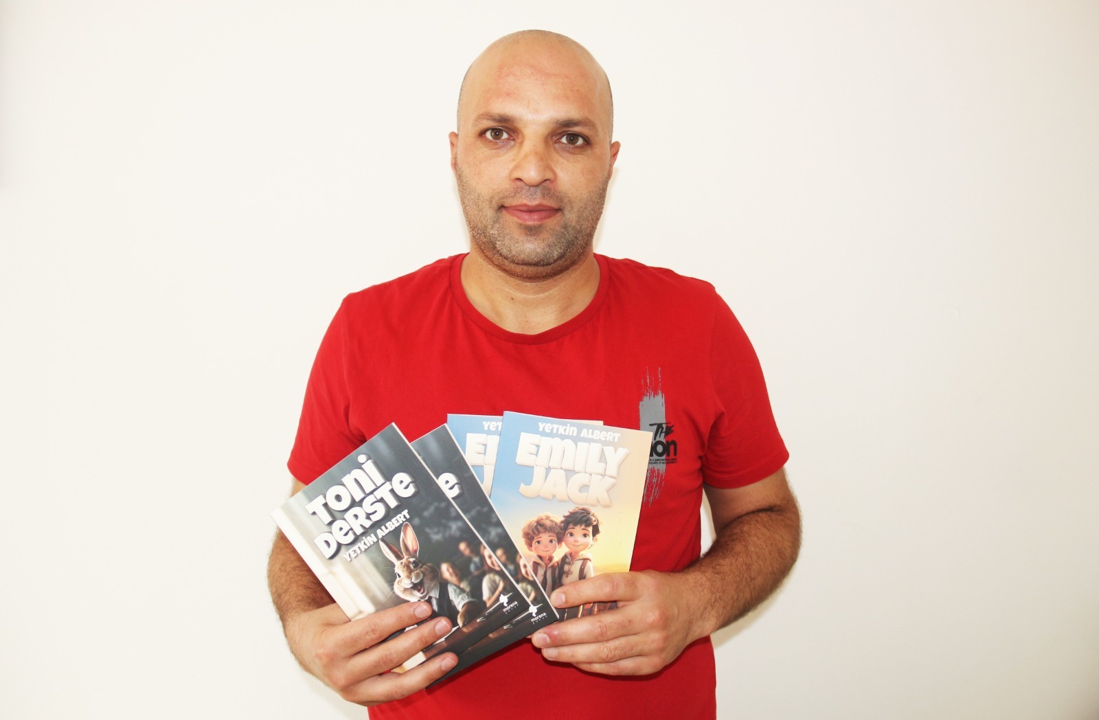 Yazar Yetkin Albert’in yeni kitapları çıktı