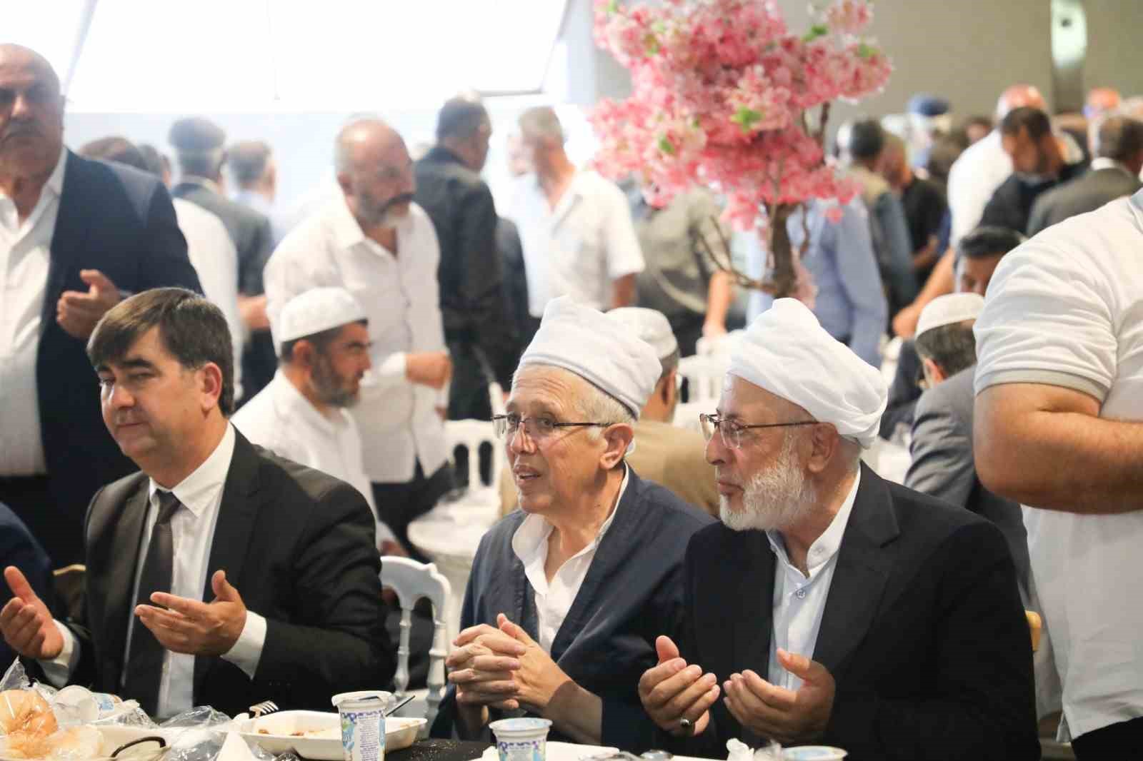 Husumetli iki aile 3 yıl aradan sonra barıştırıldı