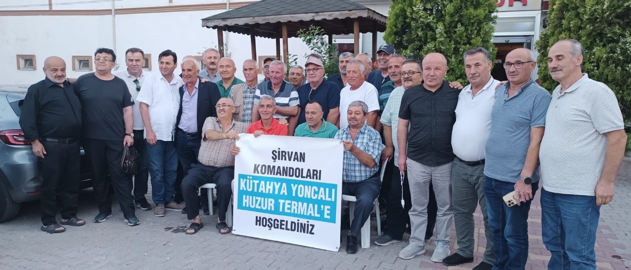 38 Yıl önce birlikte askerlik yapan tertipler Kütahya’da buluştu