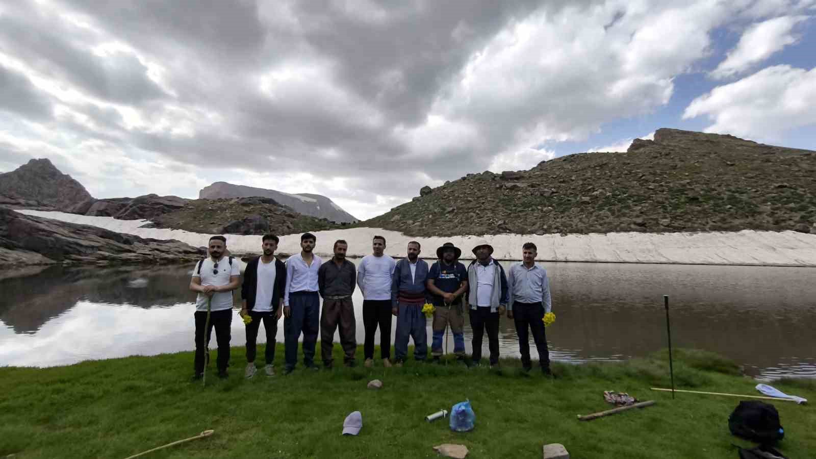 Doğaseverler Kervan Gölüne hayran kaldı