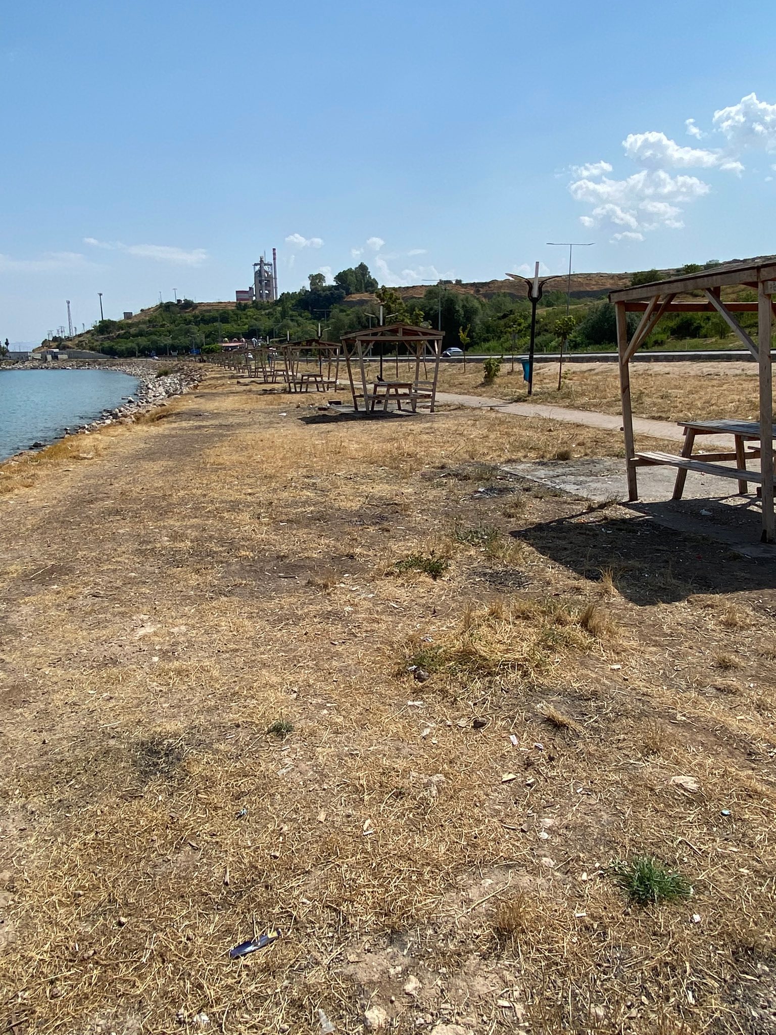 Irak: Edremit Sahiline bu görüntü hiç yakışmıyor!