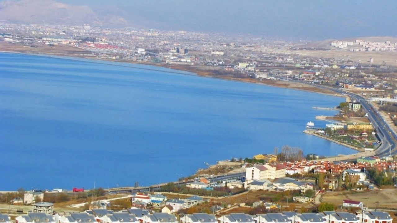 Edremit Belediyesi’nden arsa satışı