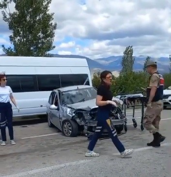 Erzincan’da kaza: 1 ölü, 1 yaralı