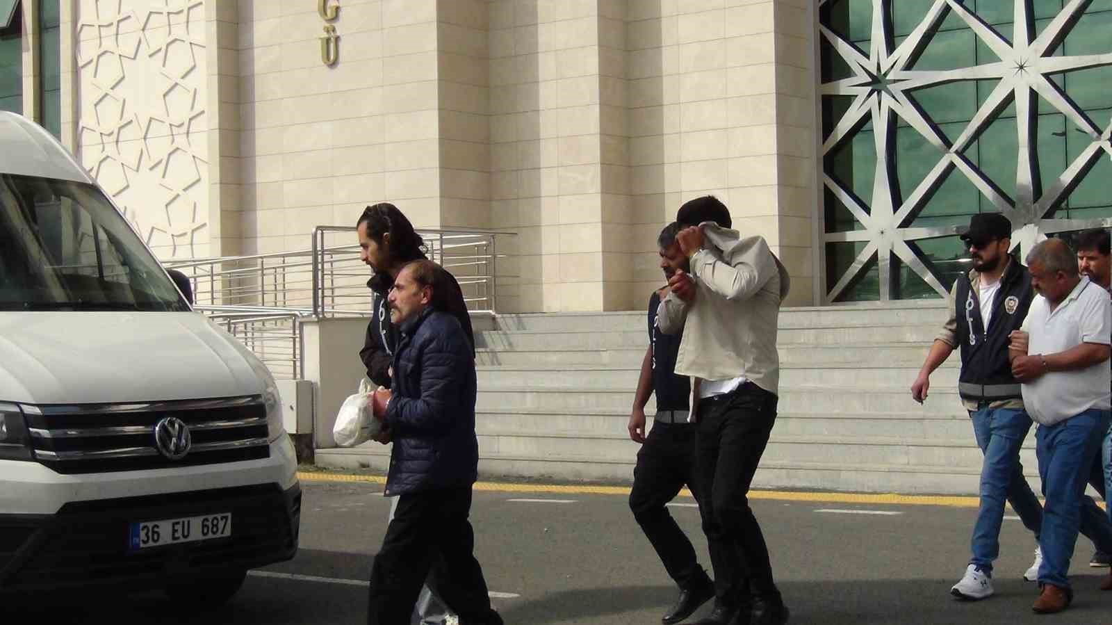 Fuhuş çetesine ticari taksiyle operasyon yaptılar