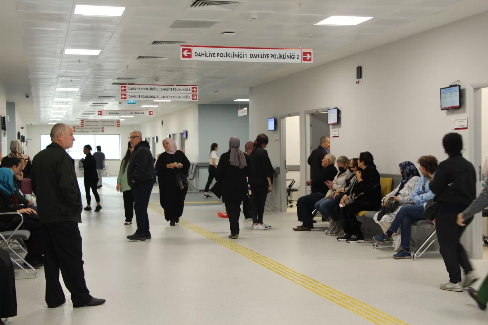 SBÜ Van Eğitim ve Araştırma Hastanesinde bugün mesai sonrası hangi poliklinikler hizmet verecek?