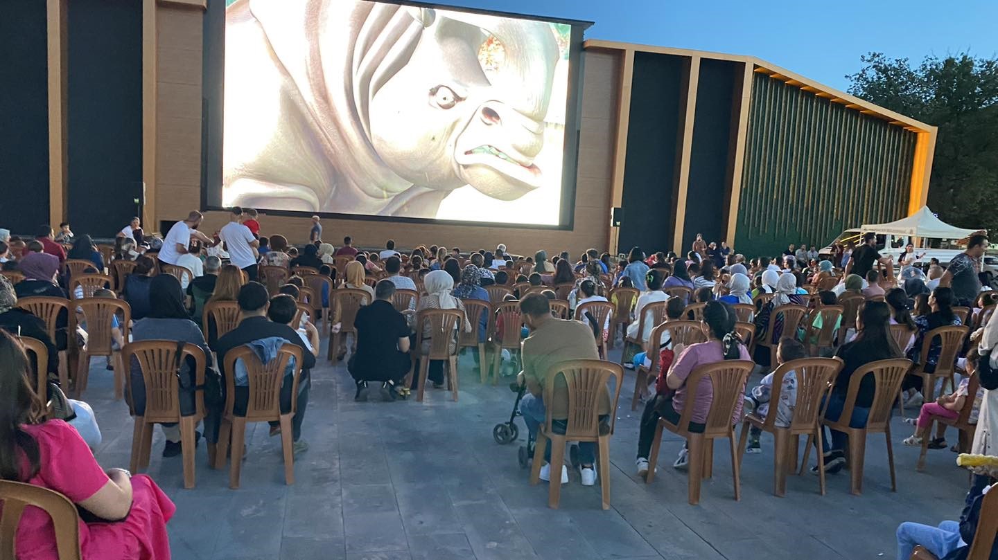 Miniklerin dev ekranda sinema keyfi