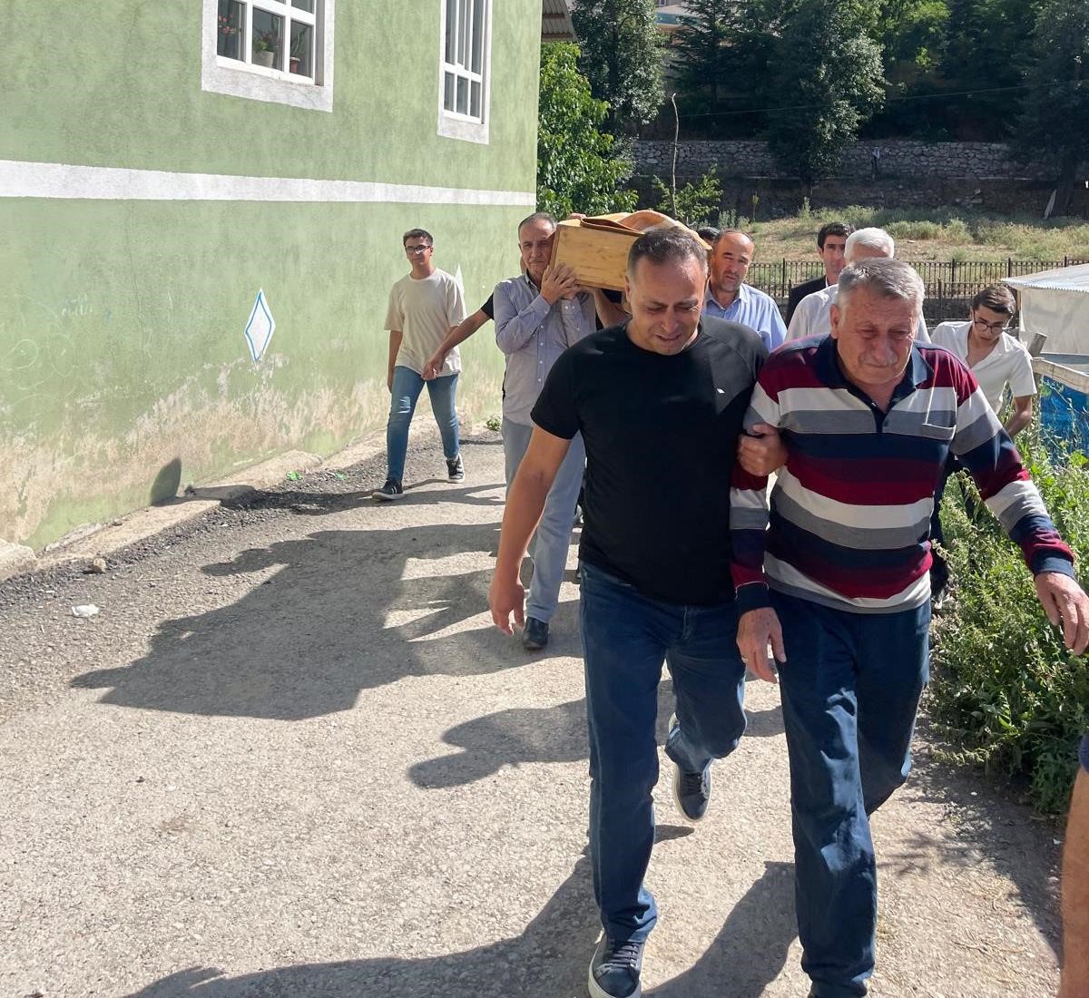 Sündüs  katliamından kurtulan Feride Nine 31 yıl sonra aynı gün hayatını kaybetti