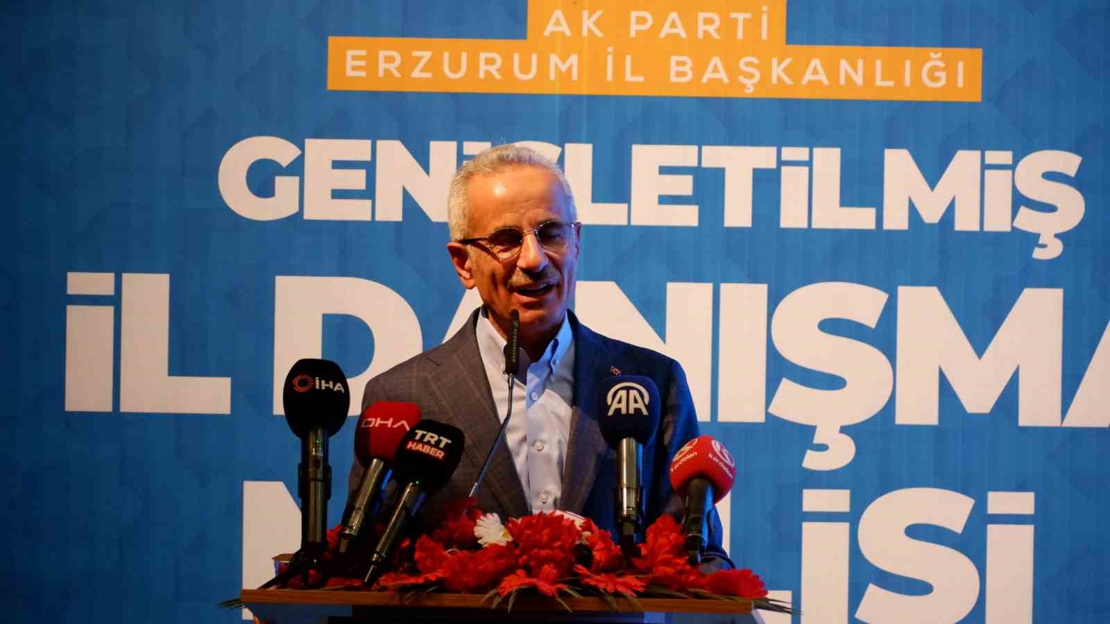 Ulaştırma ve Alt yapı Bakanı Uraloğlu’ndan Erzurumlulara müjde