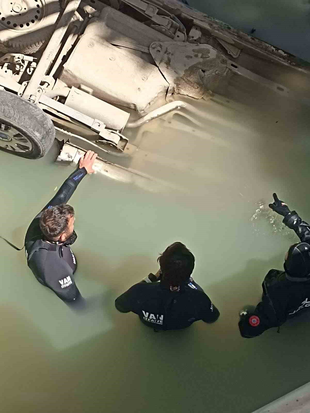 Van’da ki kazada  hayatını kaybeden baba ve oğlunun isimleri belirlendi