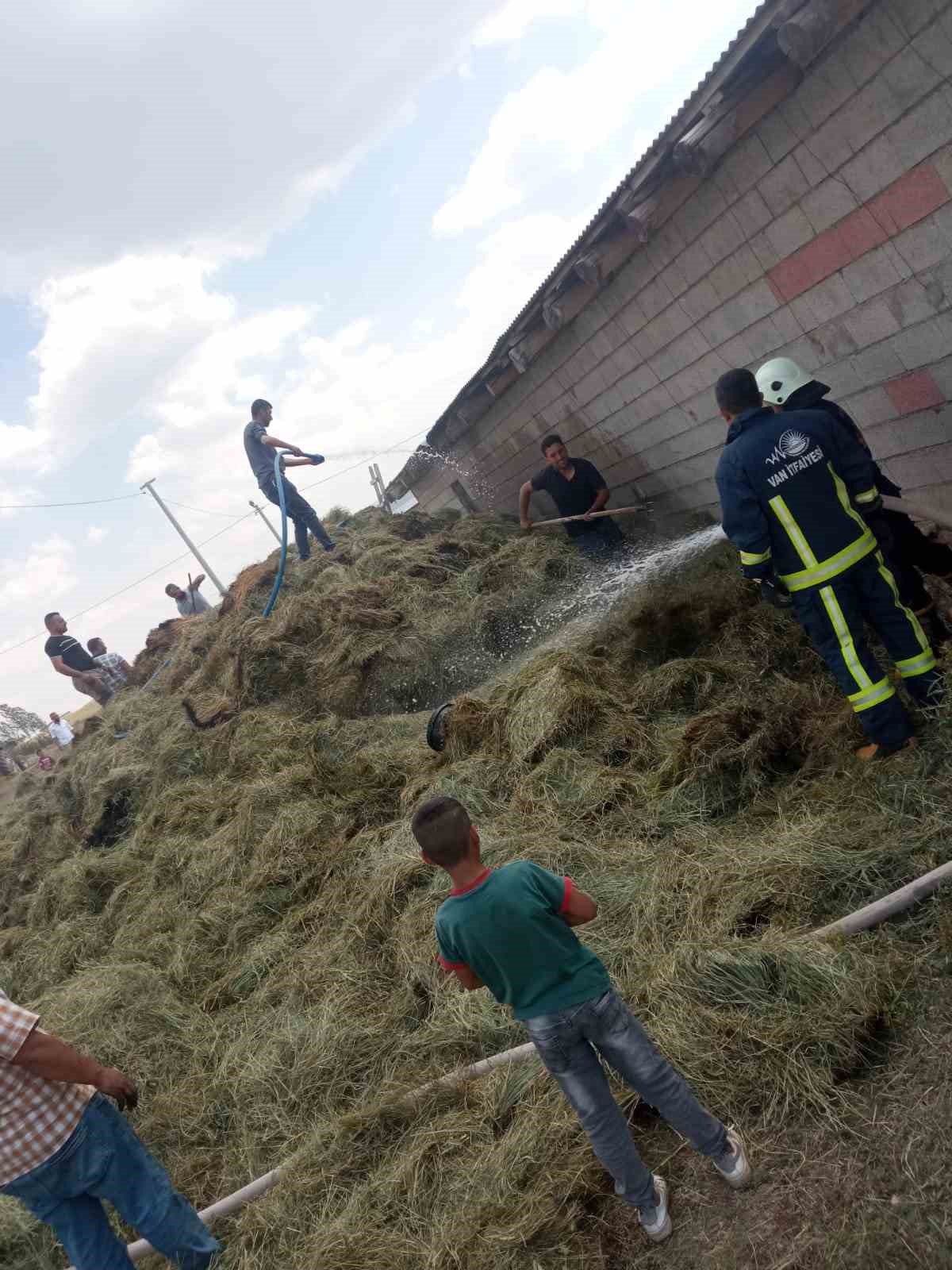 Van’ın Özalp ilçesinde yangın
