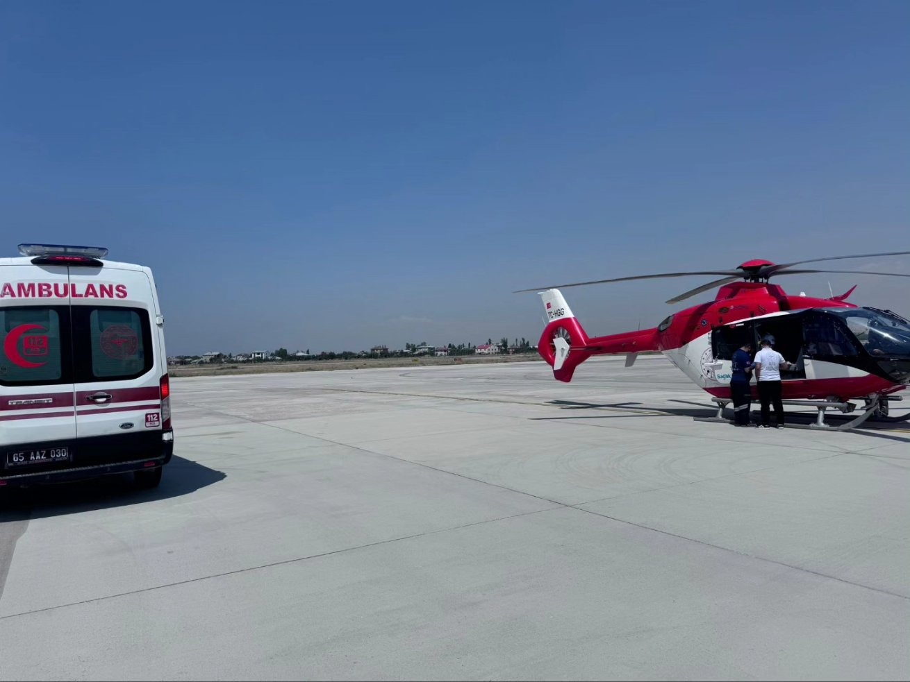 19 yaşındaki hasta helikopterle Van’a sevk edildi