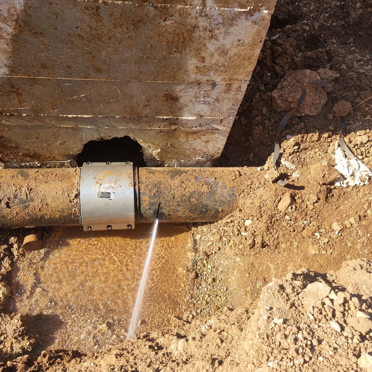 İlçe içme suyu hattına saldırı