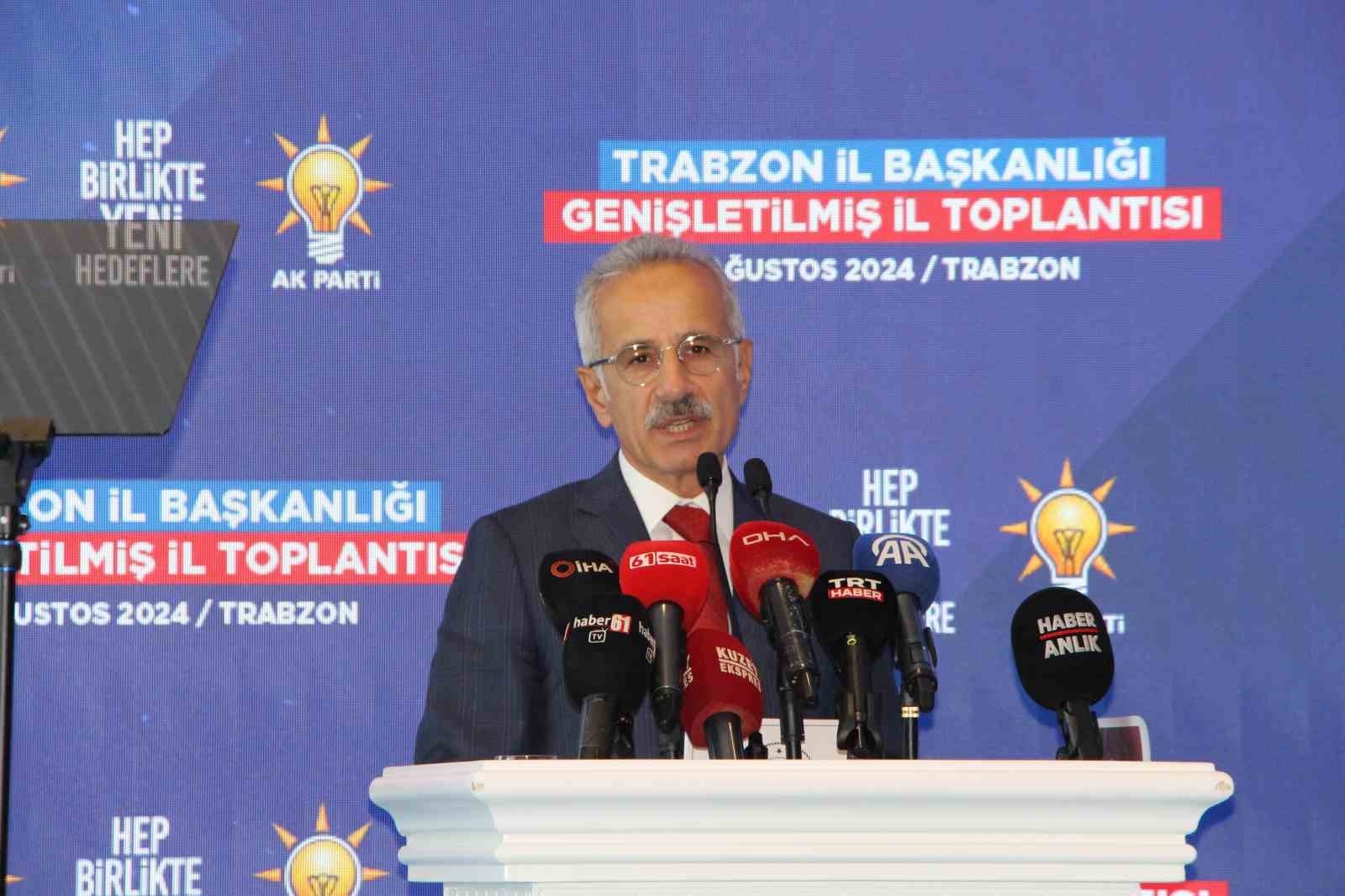 Zigana Tüneli’nden kaç araç geçti? Bakan Uraloğlu  açıkladı