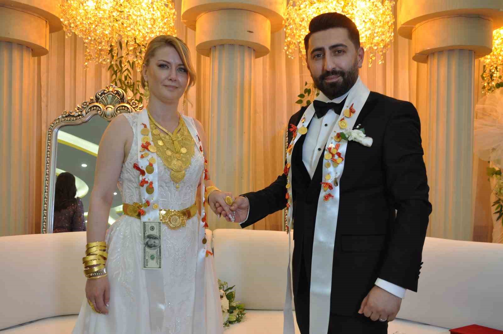 Hırvatistan’dan Yüksekova’ya gelin geldi