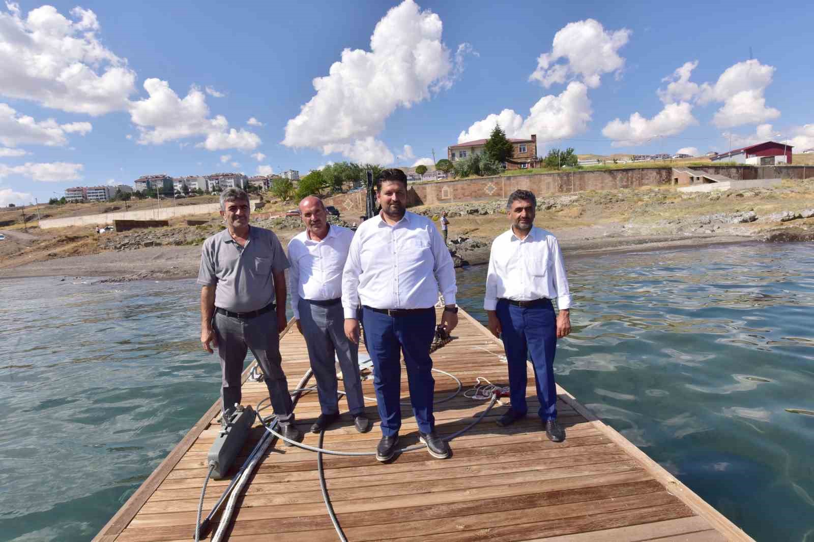 Ahlat’ta değişken seviyeli yeni iskele yapıldı