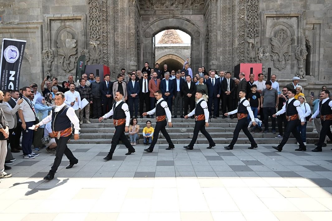 Tarihi medresede sergi açılışı