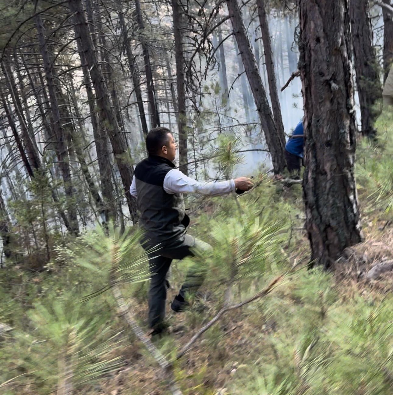 Alevlerin arasında ölümle burun buruna gelen ateş savaşçısı o anları anlattı
