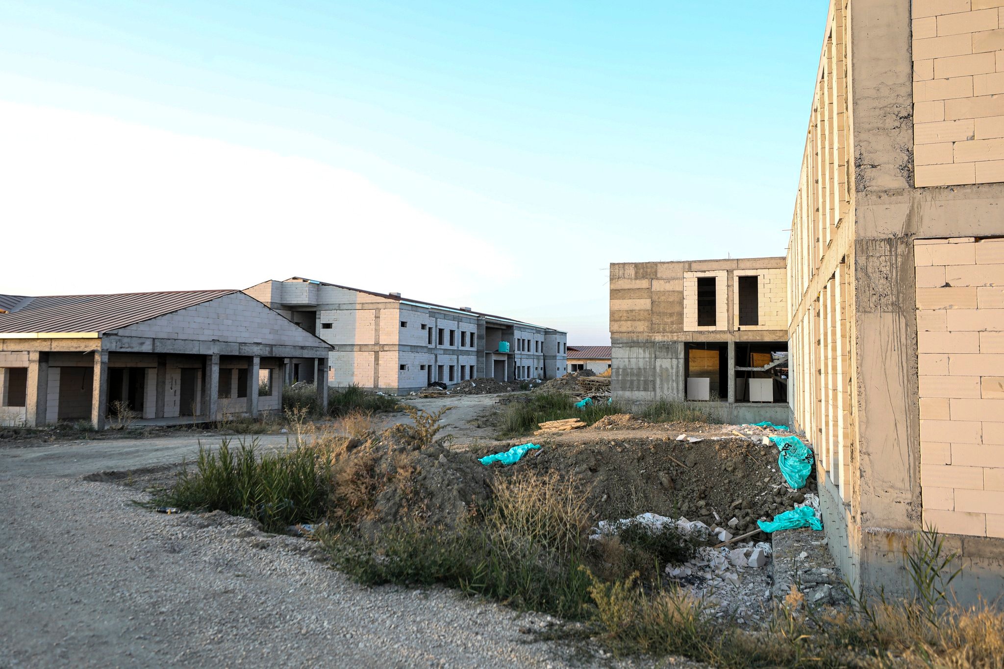 Van’da engelli vatandaşların hayatını kolaylaştıracak kampüste çalışmalar sürüyor  