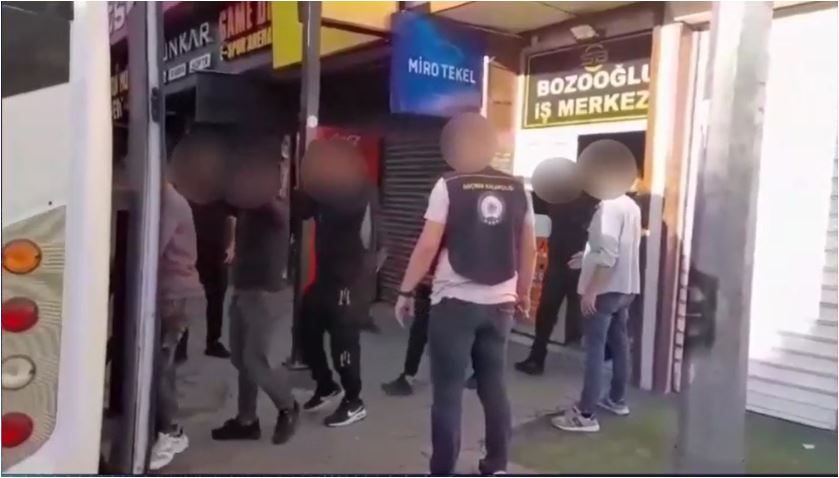 Van’da kaçak göçmen operasyonu: 3 organizatör tutuklandı