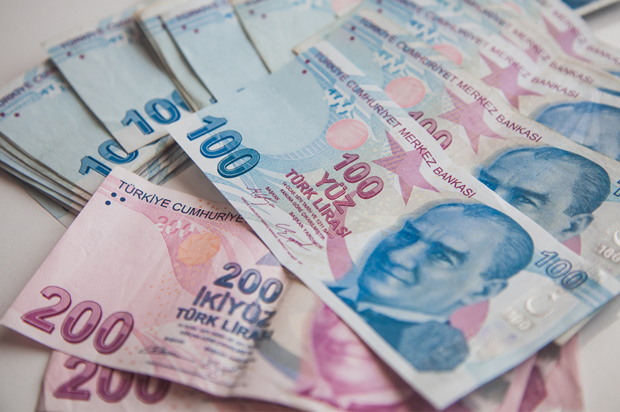 Yurt dışı çıkış harç pulu 500 lira oldu