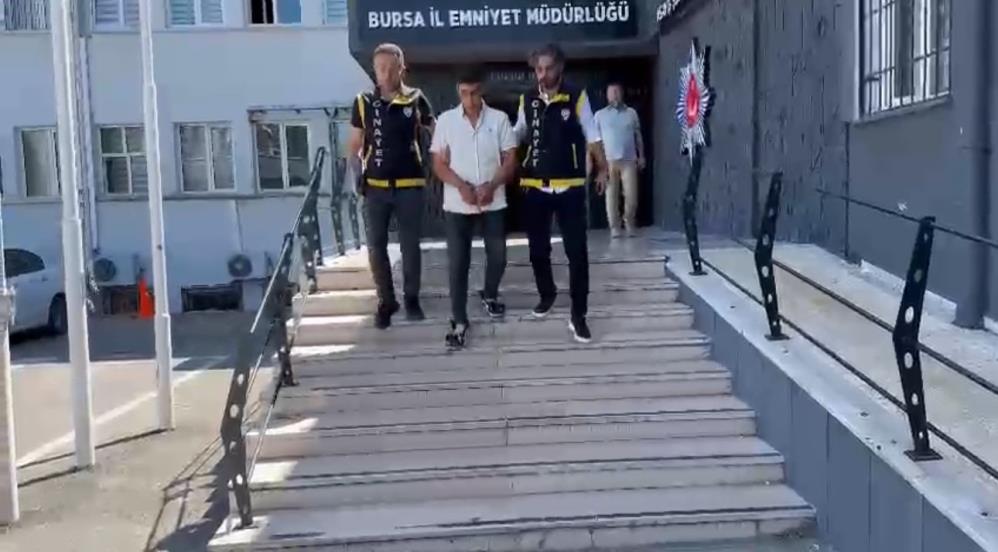 Üniversiteli gencin film gibi cinayet senaryosu