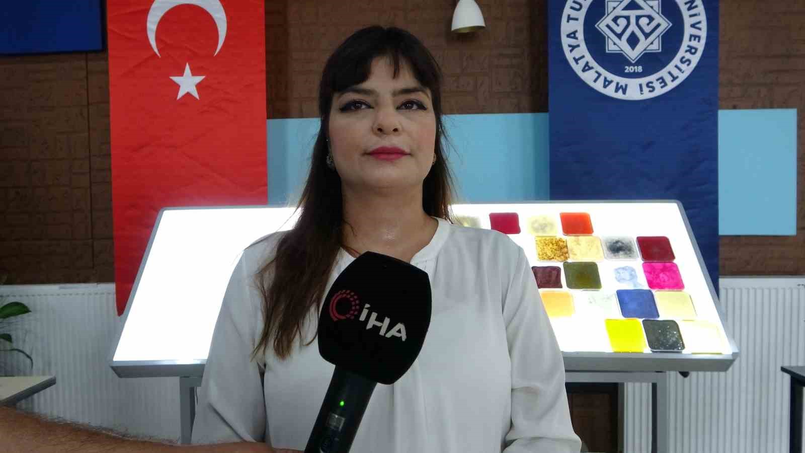 Atık malzemeler öğrencilerin elinde sanata dönüştü