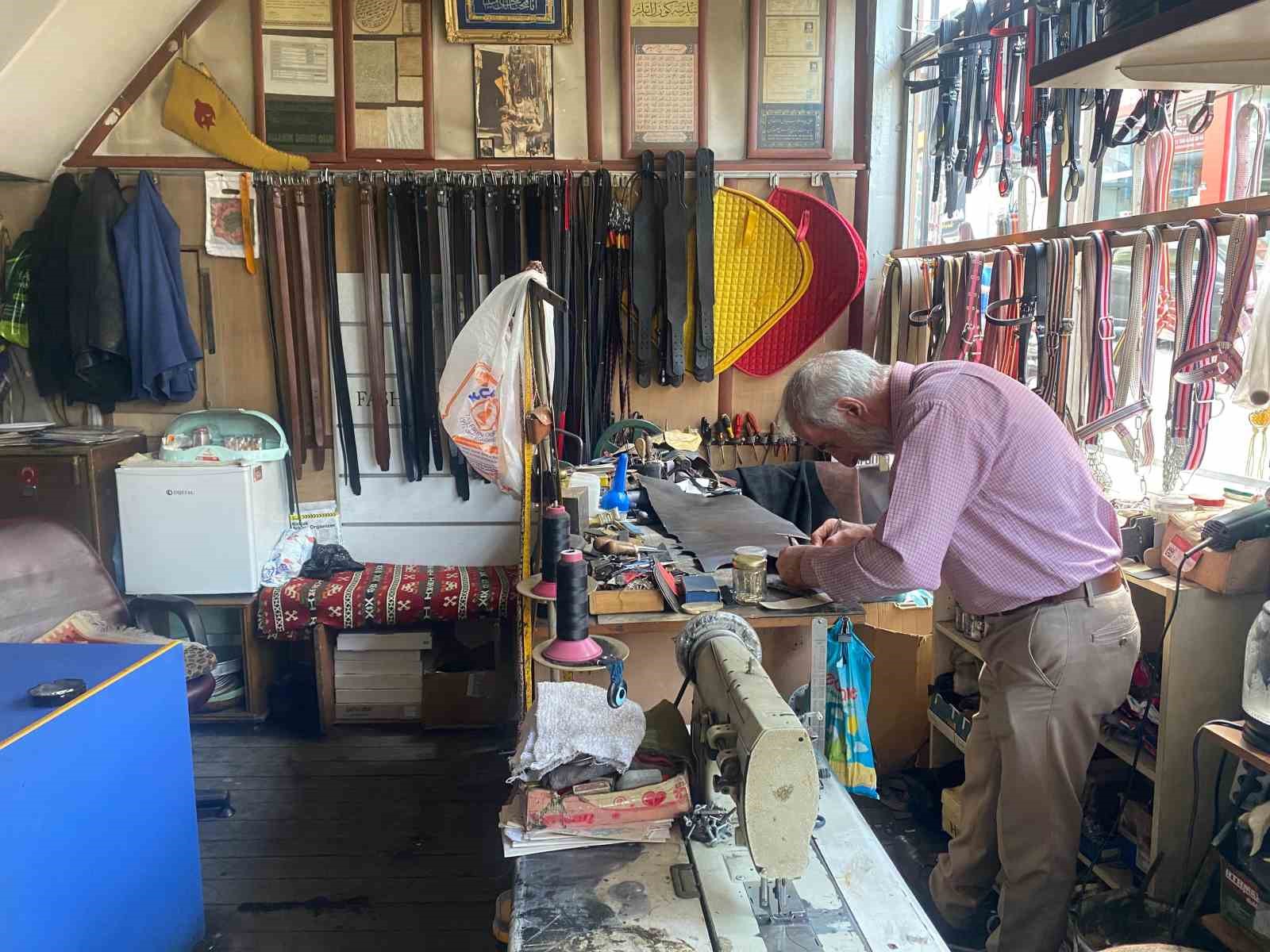 Saraçlık mesleği teknolojiye direniyor