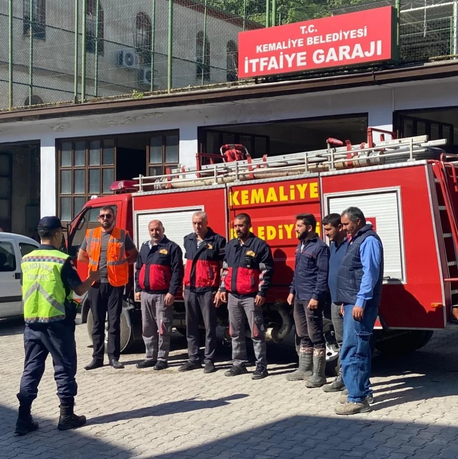 İtfaiye personeline Jandarma’dan eğitim