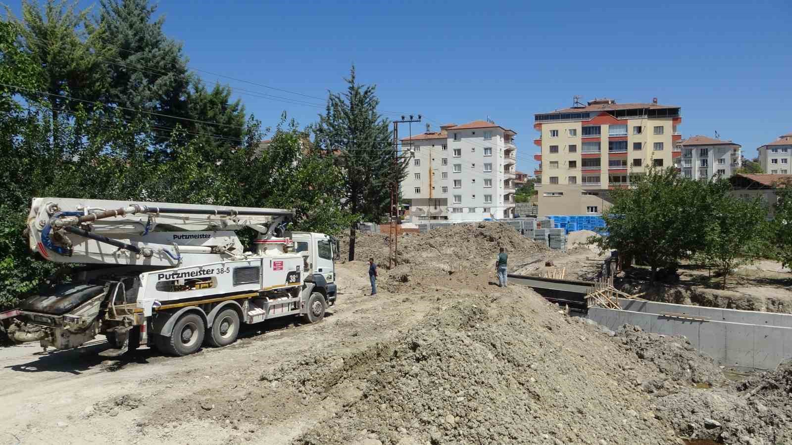 Malatya’da elektrik  akımına kapılan genç yaralandı