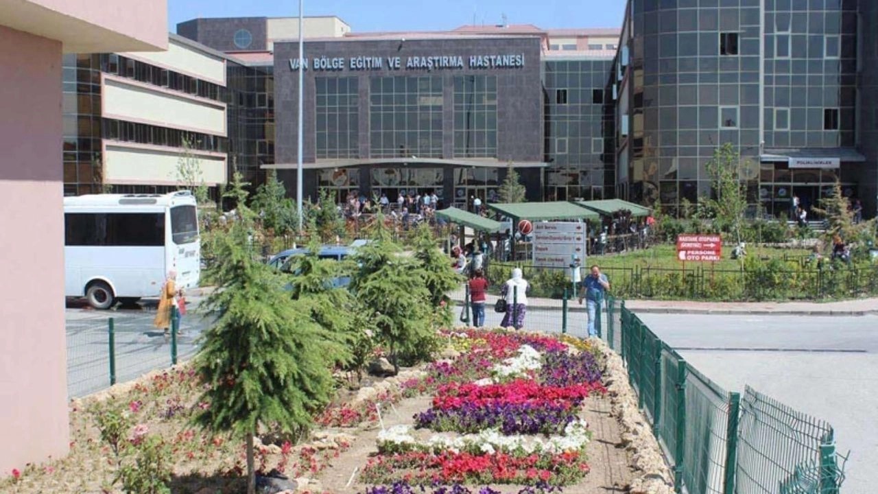 SBÜ Van Eğitim ve Araştırma Hastanesinde mesai sonrası hangi poliklinikler hizmet verecek?