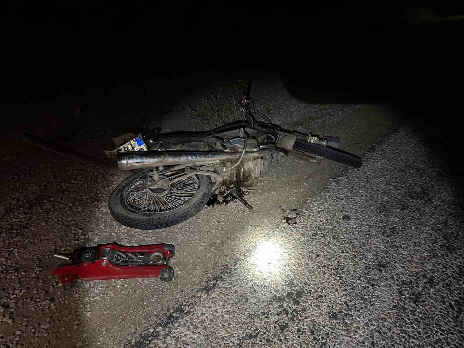 Otomobil ile motosikletin çarpıştığı kazada 1 kişi yaralandı