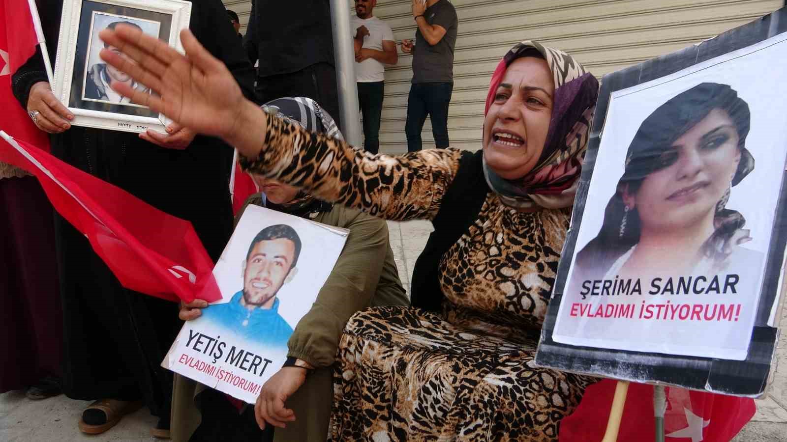 Van’da annelerin evlat nöbeti sürüyor