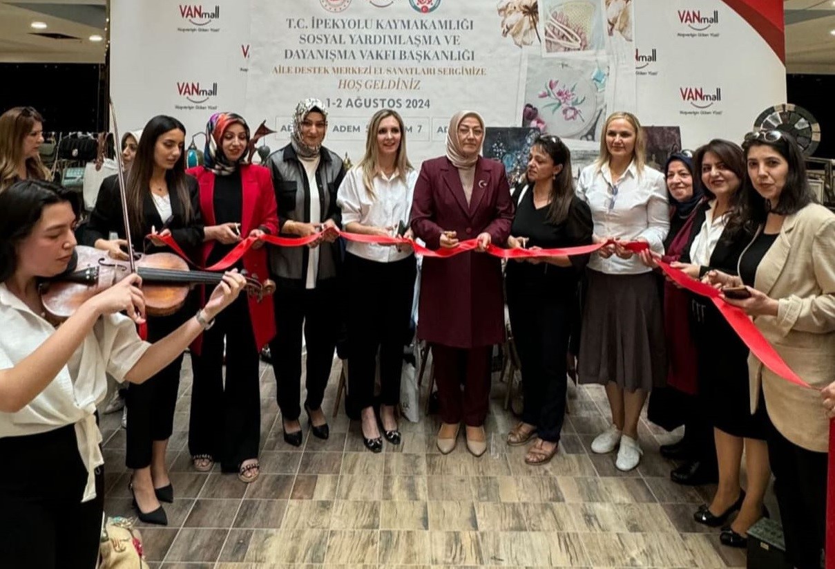 Van’daki ADEM’lerden ortak sergi