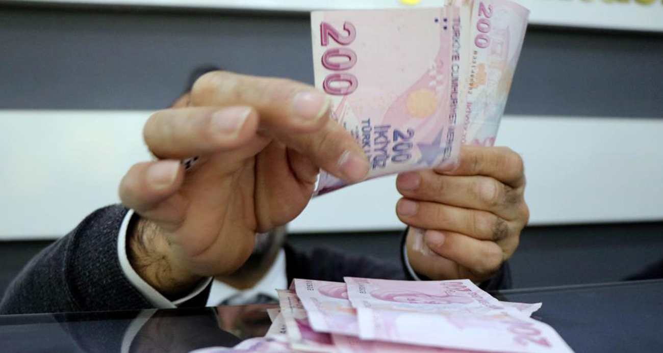 En düşük emekli aylığının fark ödemesi hesaplara yatmaya başladı