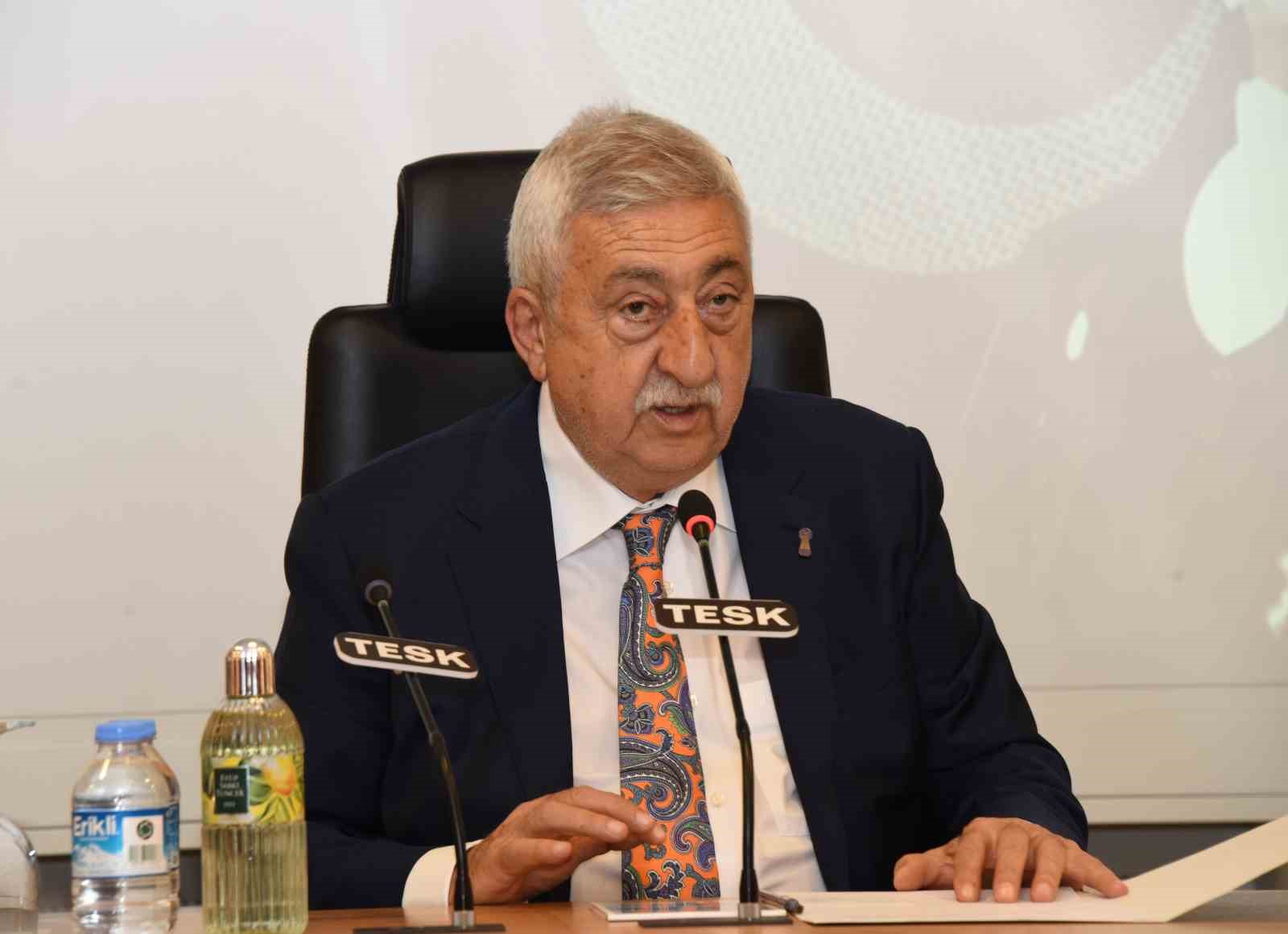 TESK Başkanı: “Kredi kartlarındaki taksit tutarı biraz esnetilmeli”