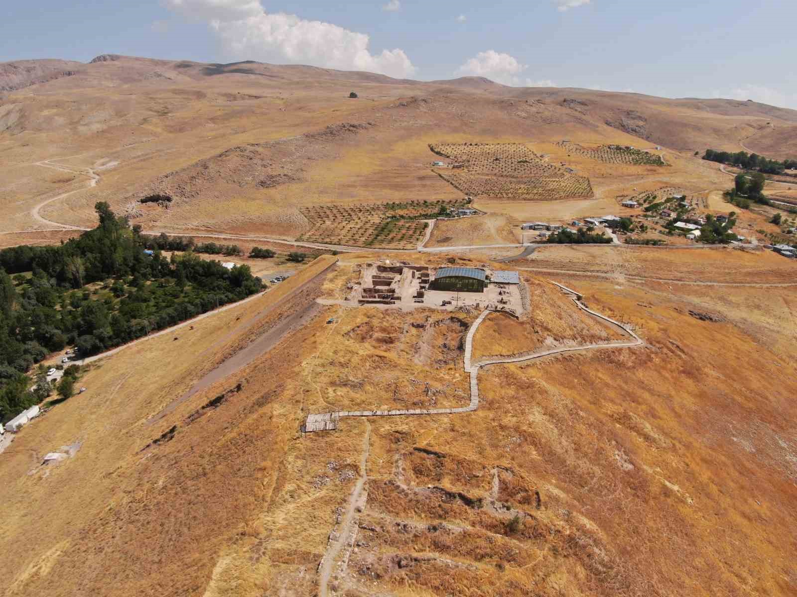 Urartu tarihine ışık tutun 36 yıllık kazı