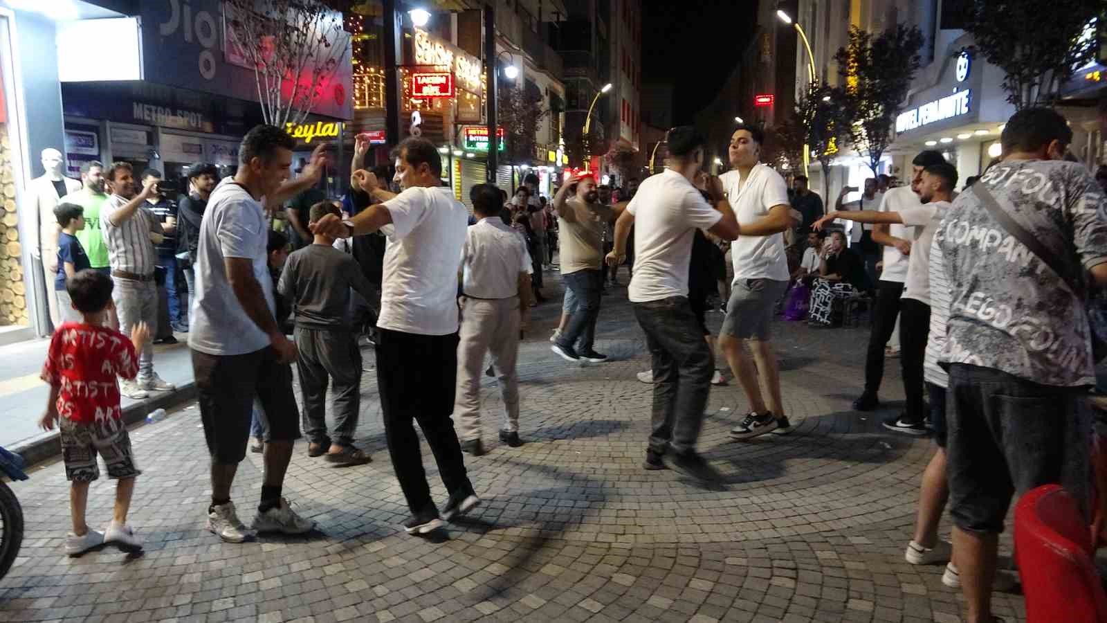 İranlılar Van’ı çok sevdi